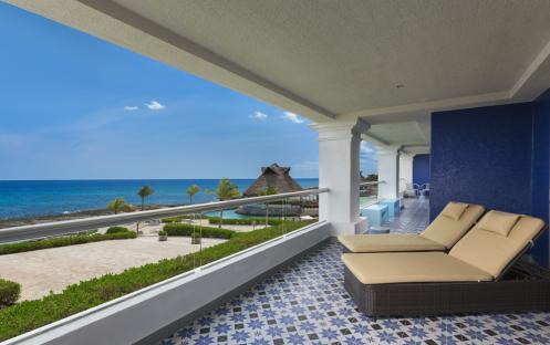 HEAVEN AT RIVIERA MAYA TWO BEDROOM ROCK SUITE OCEAN FRONT WITH PERSONAL ASSISTANT BLACONY